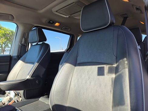 Used 2023 Honda Odyssey Elite image 13
