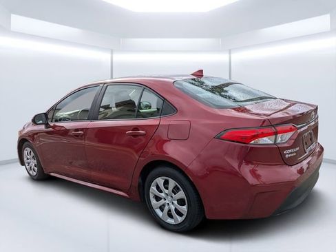 Used 2023 Toyota Corolla LE FWD image 5