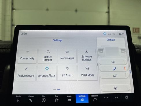 Used 2024 Ford Expedition XLT image 34