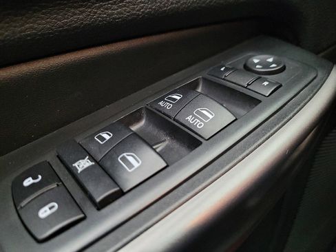 Used 2019 Jeep Cherokee Latitude Plus image 27