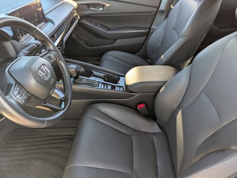 Used 2025 Honda Accord EX-L image 29