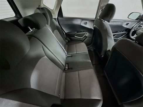 Used 2022 Kia Soul LX w/ Technology Package image 24