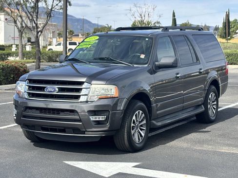 Used 2015 Ford Expedition EL XLT image 3