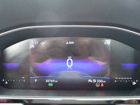 Used 2025 Volkswagen Jetta SE image 19