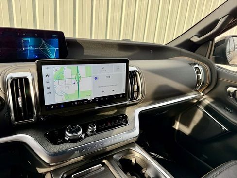 New 2026 Ford Expedition Tremor image 27