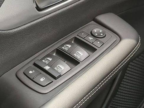 New 2026 Chrysler Pacifica Limited w/ S Appearance Package image 32