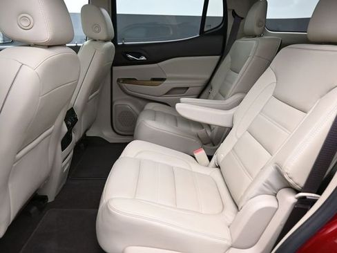 Used 2018 GMC Acadia Denali w/ Technology Package image 11