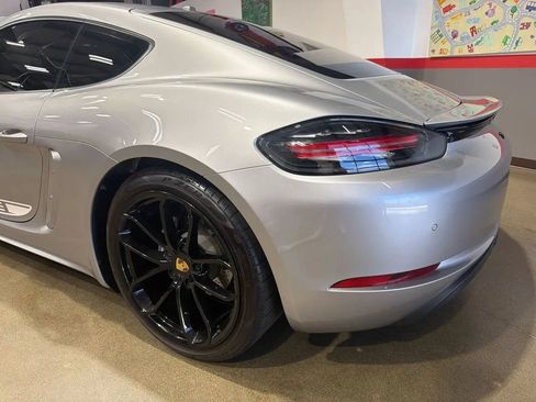Used 2024 Porsche 718 Cayman RWD image 45