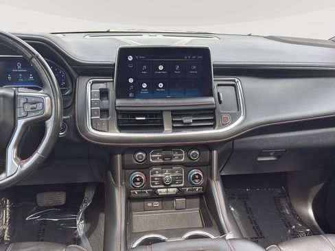 Used 2022 Chevrolet Suburban RST w/ Sport Performance Package AWD/4WD image 18