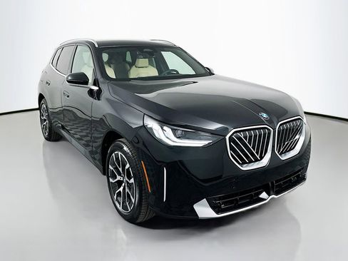 Used 2025 BMW X3 xDrive30i w/ Convenience Package image 3