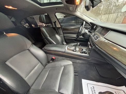 Used 2014 BMW 750Li w/ Executive Package image 14