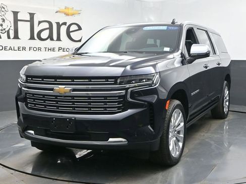 Certified 2023 Chevrolet Suburban Premier w/ Advanced Technology Package image 35