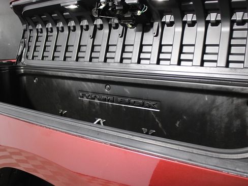 Used 2019 RAM 1500 Big Horn RWD image 30