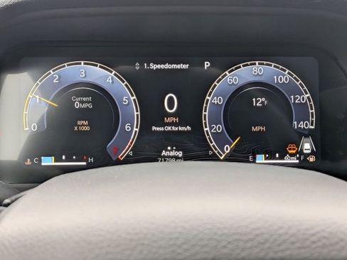 Certified 2024 Jeep Grand Cherokee L Altitude image 16