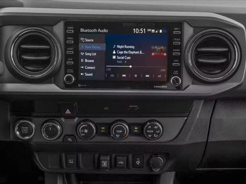 Used 2023 Toyota Tacoma TRD Sport image 15