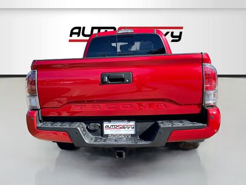 Used 2022 Toyota Tacoma TRD Sport w/ Technology Package RWD image 6