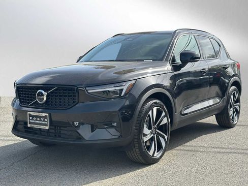 New 2026 Volvo XC40 B5 Ultra w/ Climate Package AWD/4WD image 7