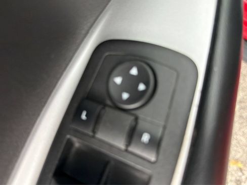 Used 2020 Dodge Journey SE w/ SE Popular Equipment Group FWD image 35