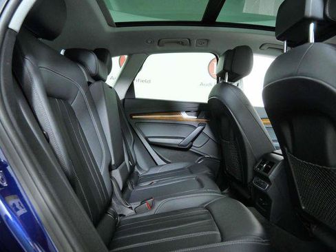 Used 2023 Audi Q5 2.0T Premium w/ Convenience Package AWD/4WD image 13