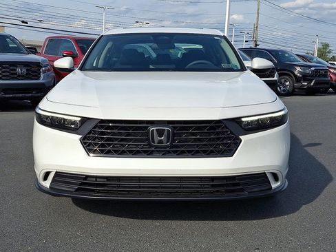 Certified 2023 Honda Accord EX image 2