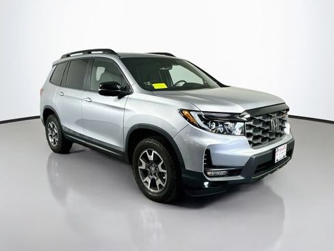 Used 2023 Honda Passport TrailSport image 8
