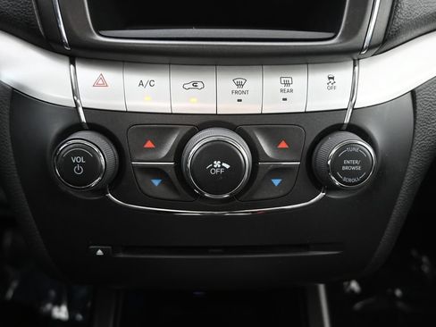 Used 2020 Dodge Journey SE w/ Blacktop Package FWD image 28