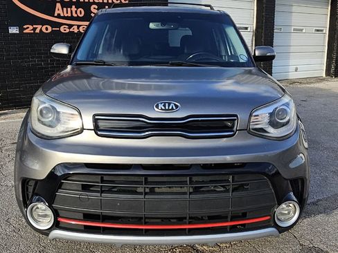 Used 2018 Kia Soul ! w/ Tech Package FWD image 2