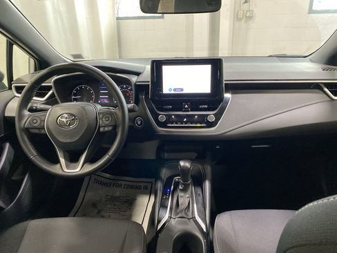 Used 2023 Toyota Corolla SE image 2