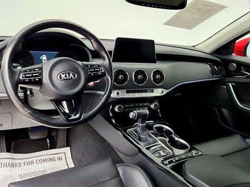 Used 2019 Kia Stinger Premium image 13