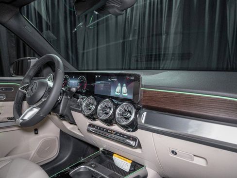 New 2026 Mercedes-Benz GLB 250 250 SUV image 15