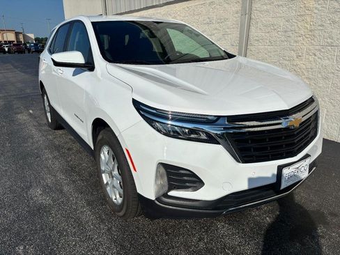 Used 2024 Chevrolet Equinox LT AWD/4WD image 2