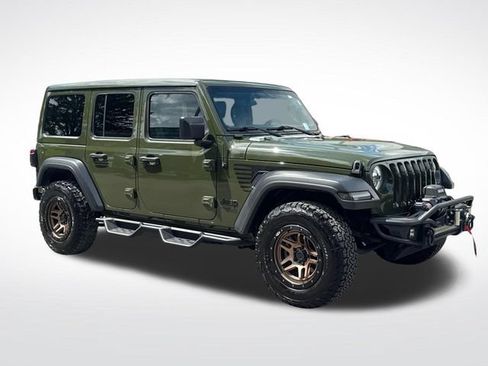 Used 2021 Jeep Wrangler Unlimited Sport w/ Sun And Sound Package AWD/4WD image 9