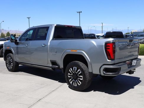New 2026 GMC Sierra 3500 Denali Ultimate AWD/4WD image 4