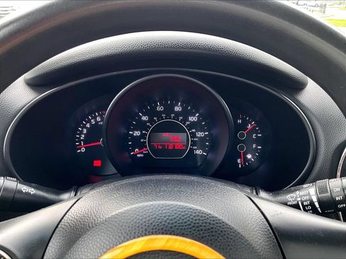 Used 2016 Kia Soul FWD image 21