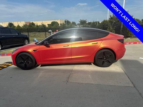 Used 2022 Tesla Model 3 Standard Range RWD image 2