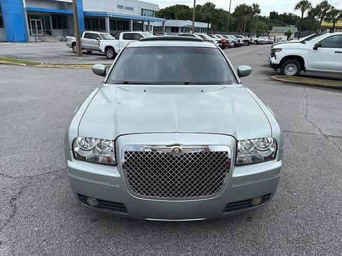 Used 2006 Chrysler 300 Touring RWD image 8