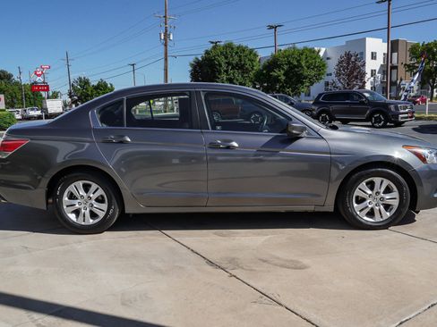 Used 2010 Honda Accord LX-P image 9