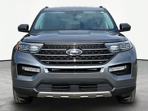 Certified 2024 Ford Explorer XLT w/ Equipment Group 202A AWD/4WD image 3