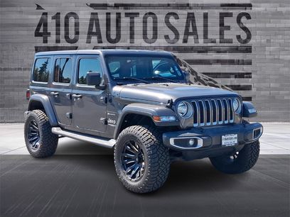 Used 2018 Jeep Wrangler Unlimited Sahara w/ Uconnect 4C Nav & Sound Group