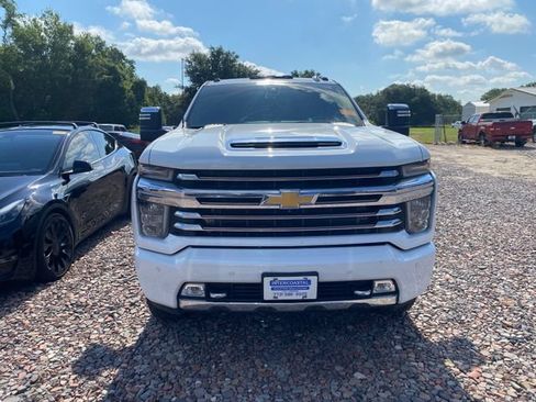 Used 2020 Chevrolet Silverado 3500 High Country w/ Z71 Off-Road Package AWD/4WD image 2