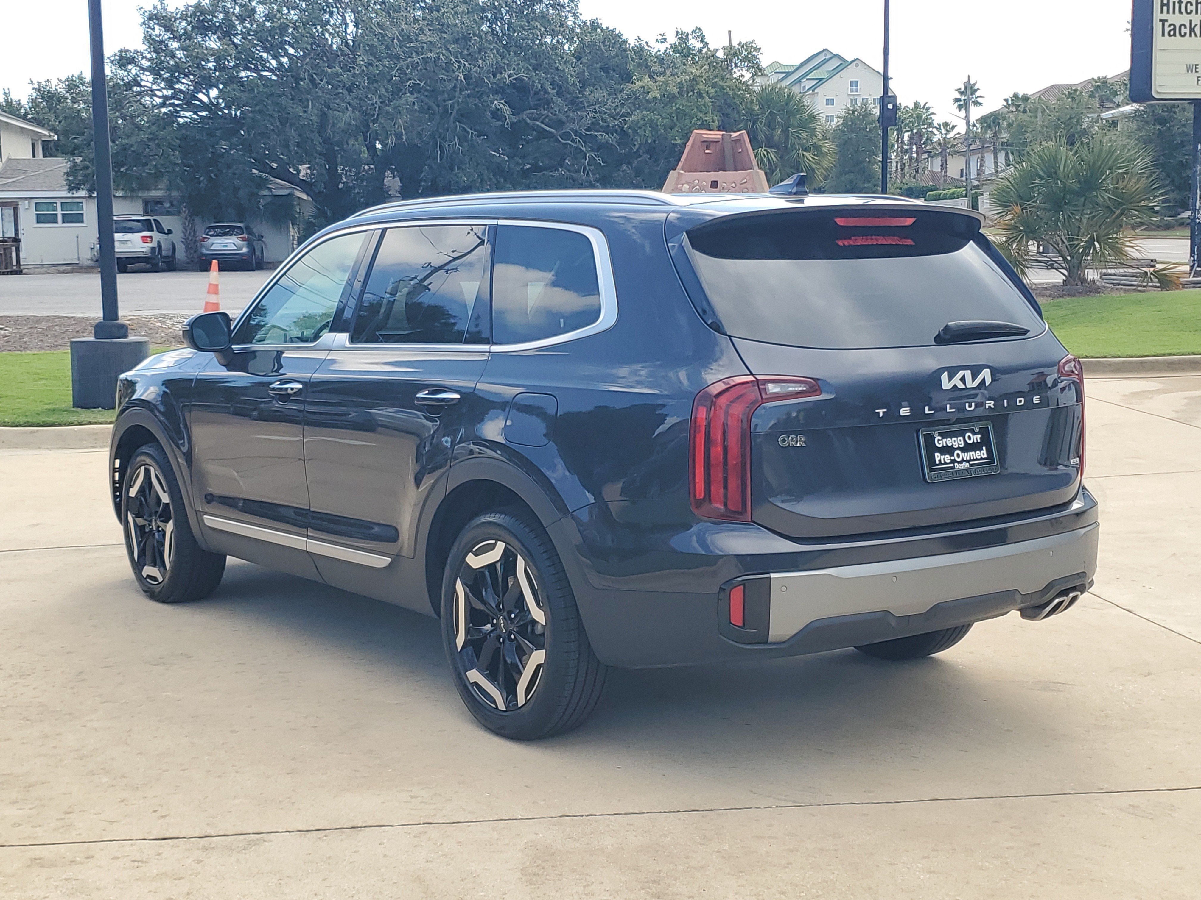 Used 2025 Kia Telluride S AWD/4WD image 3