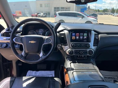 Used 2017 Chevrolet Tahoe Premier AWD/4WD image 25