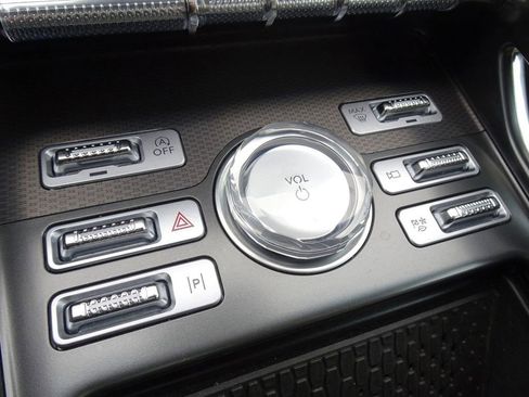 Used 2024 Lincoln Nautilus Premier w/ Equipment Group 102A image 23