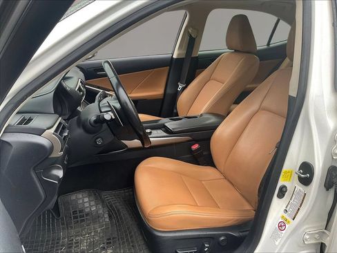 Used 2018 Lexus IS 300 AWD w/ Comfort Package image 20