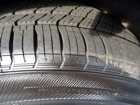 Used 2025 Toyota Corolla LE image 25