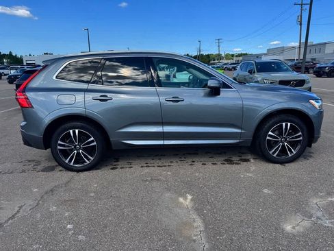 Used 2020 Volvo XC60 T5 Momentum w/ Protection Package Premier AWD/4WD image 4