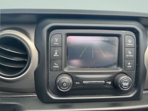 Used 2019 Jeep Wrangler Unlimited Sport S AWD/4WD image 15