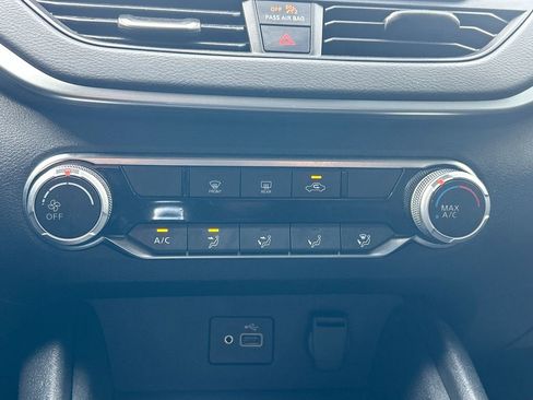 Used 2023 Nissan Altima 2.5 S FWD image 22