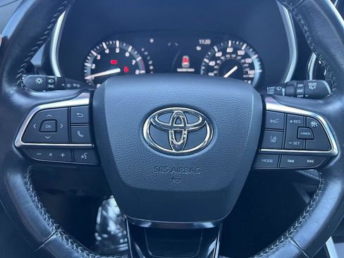 Used 2021 Toyota Highlander XSE image 22
