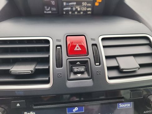 Used 2018 Subaru Forester 2.5i Premium AWD/4WD image 29